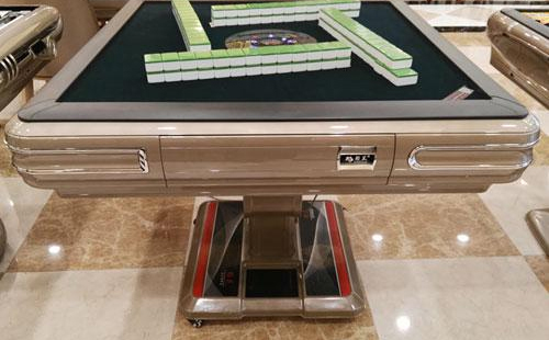 全自动久治久治麻将桌在家庭娱乐空间中的应用与选购指南